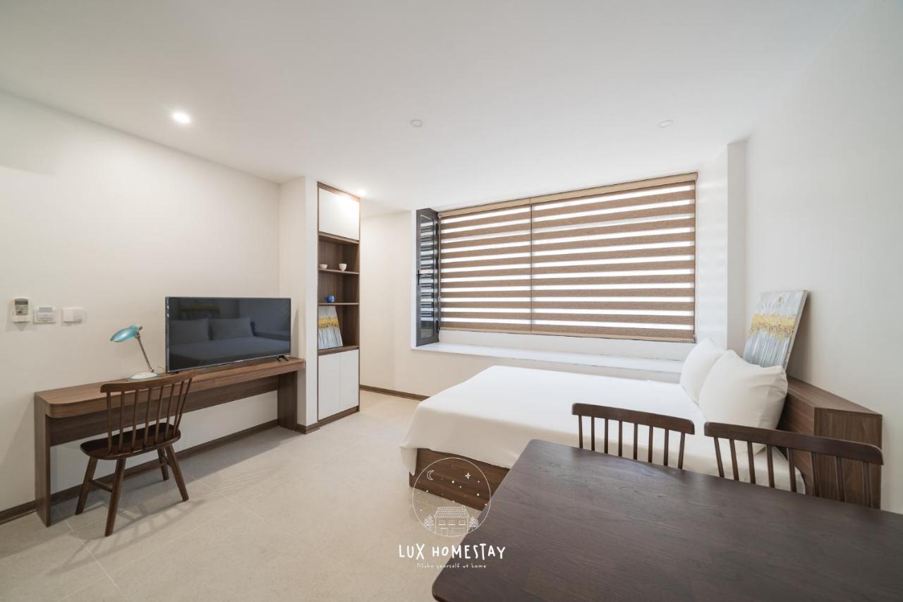 Lux Westlake Studio Hanoi Exterior photo